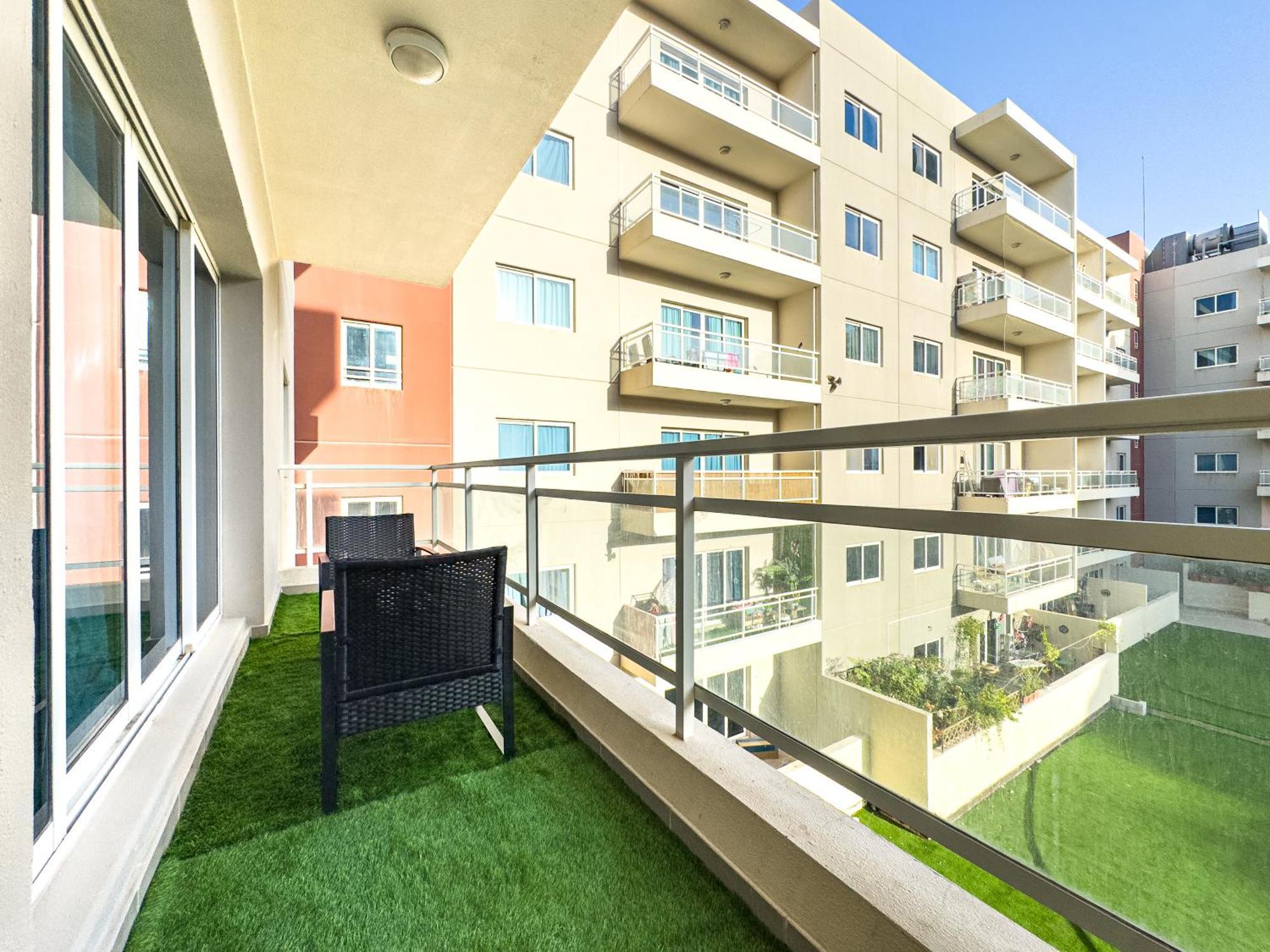 Modern Oasis - Elegant Cave - Family Heaven - Designer's Paradise - 10 Min Away From Airport, Yas Island, Formula 1, Ferrari World, Seaworld, Warner Bros World *