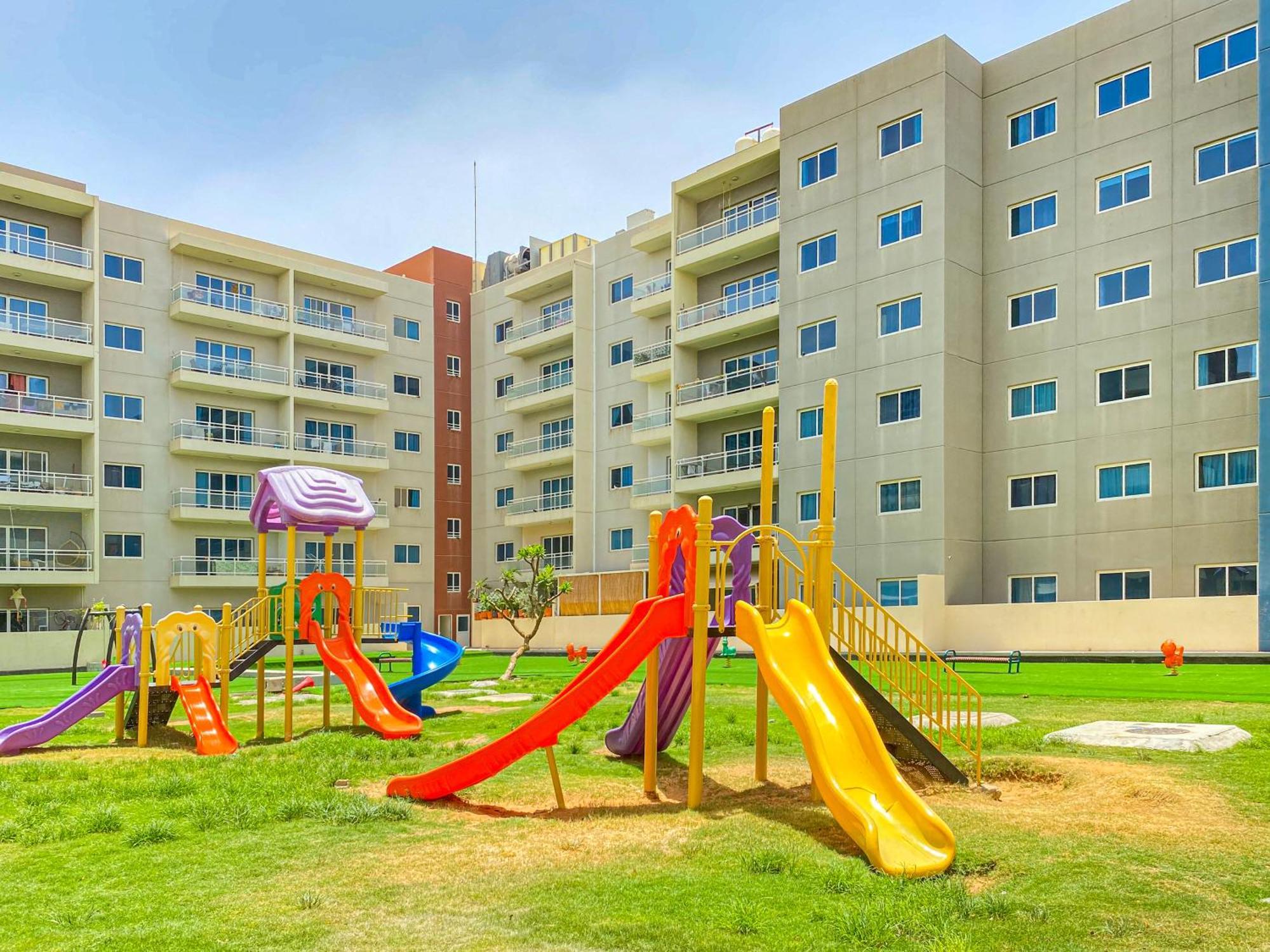 Modern Oasis - Elegant Cave - Family Heaven - Designer's Paradise - 10 Min Away From Airport, Yas Island, Formula 1, Ferrari World, Seaworld, Warner Bros World *